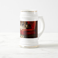 Katze und Kätzchen spielen mit Stuhl