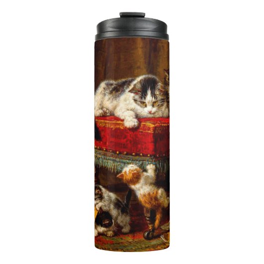 Katze und Kätzchen spielen mit Stuhl Thermosbecher (Vorderseite)