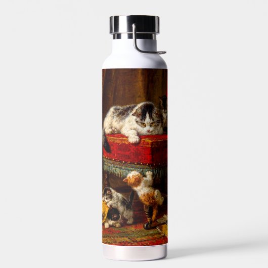 Katze und Kätzchen spielen mit Stuhl Trinkflasche (Links)