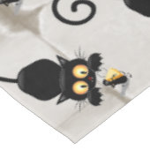 Katze und Maus mit Käse Fun Cartoon Charaktere Tischdecke (Schrägansicht)