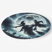 Katze und Rotzunge auf einem Broomstick Pappteller (Schrägansicht)