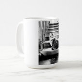 Katze und Treppe Kaffeetasse (Vorderseite Links)