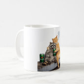 Katze Waschbär raucht Zigarette | Vintage Meme Tri Kaffeetasse (Vorderseite Links)