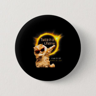 Katze zweimal im Lifetime Solar Eclipse April 04.0 Button
