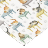 Katzen auf dem Tisch Tischdecke (Schrägansicht)