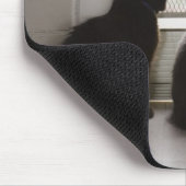 Katzen, die die Tür auf dem Bildschirm aussehen Mousepad (Ecke)