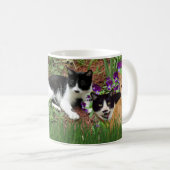 Katzen im Blumengarten / Fotokaffee Kaffeetasse (VorderseiteRechts)
