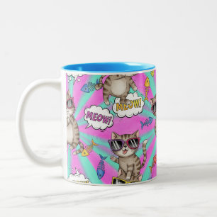 Katzen in Brillen, Pop Art, von Natasha Us Zweifarbige Tasse