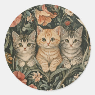 Katzen in einem vintage-garten im Stil von William Runder Aufkleber