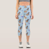 Katzen in Kiste und Milchfallen auf blau Capri Leggings (Vorderseite)