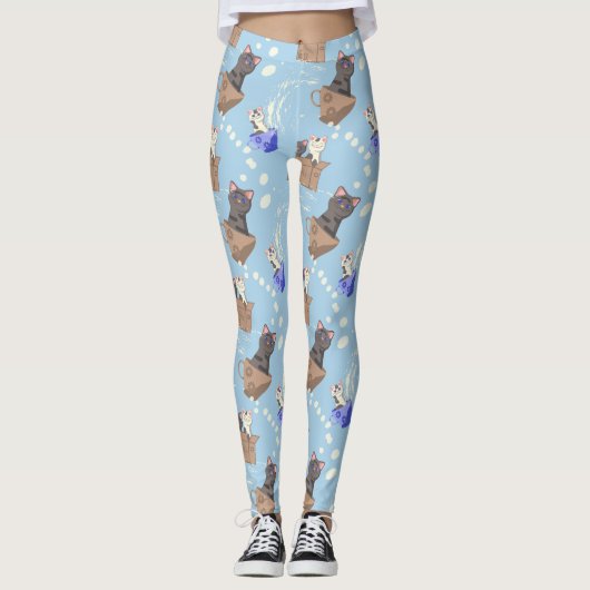 Katzen in Kiste und Milchfallen auf blau Leggings (Vorderseite)