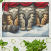 Katzen in Preppy Winter Attraktion und Hats Winter Geschirrtuch (Gefaltet)