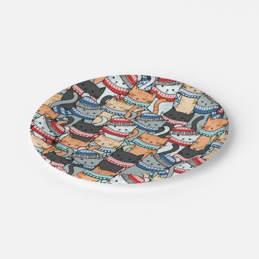 Katzen in Winterskarven und Hats-Muster Pappteller (Schrägansicht)