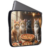 Katzen-Pizza-Nacht,  Laptopschutzhülle (Vorne Rechts)