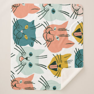 Katzen sehen sich einem sonnigen Vintagen Muster g Sherpadecke