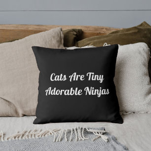 Katzen sind schöne Ninjas Personalisierte Zitat sc Kissen