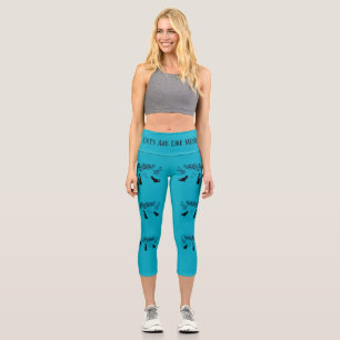 Katzen sind wie Musik: Notenlinien und Gitarren in Capri Leggings