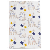 Katzen und Blume auf Weiß Mittlere Geschenktüte (Vorderseite)