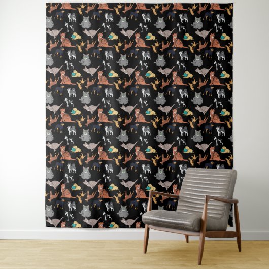Katzen und Hunde Musterdesign auf Schwarz Wandteppich (Beispiel)