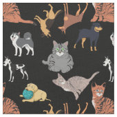 Katzen- und Hundemusterdesign auf Schwarz Stoff (Nahaufnahme)
