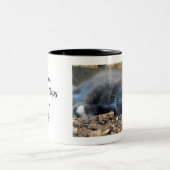 Katzen und Nickerchen Schlaflosigkeit Schattige Ta Zweifarbige Tasse (Mittel)