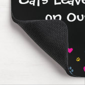 Katzen verlassen Tatzen-Drucke auf unseren Herzen Mousepad (Ecke)