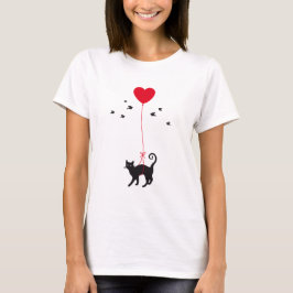 Katzenfliegen mit rotem Herzballon und -vögeln T-Shirt