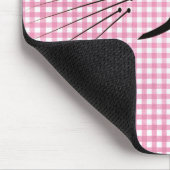 Katzenflüster auf Rosa und Weiß Gingham Mousepad (Ecke)