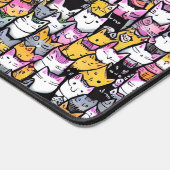 Katzengesichter mit doodlen Comic-Muster Felinenkö Schreibtischunterlage (Ecke)