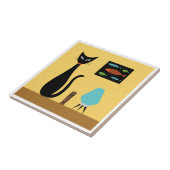 Katzenjacke aus dem Mittelalter mit Retrofisch auf Fliese (Seite)