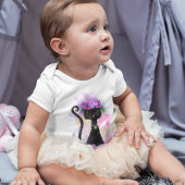 Katzenkrone aus schwarzer Katzenjacke in rosa Rose Baby Strampler