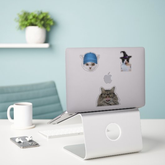 Katzenmeme Aufkleber (Laptop auf Schreibtisch)