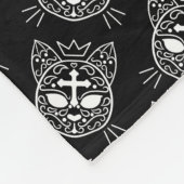 Katzenmuster aus Zuckerschädel im coolen Gothstil Fleecedecke (Ecke)
