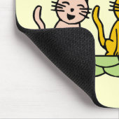 Katzenschreie und Geschenke singen Mousepad (Ecke)