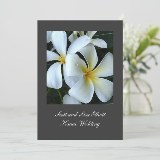 Kauaiplumeria-Hochzeit Einladung (Stehend Vorderseite)