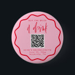 Kaufen Sie die Braut einen Drink Bachelorette Butt Button<br><div class="desc">Dies ist eine kühne, moderne Bachelorette Gefallen kaufen die Braut einen Getränk-Button mit einem schönen kalligraphischen Schriftart und Farben von Rosa und Rot. Alle Farben können bearbeitet werden. // Für passende Designs, suchen Sie "DELILAH" in der Sincerely By Nicole Zazzle Store. * Wenn Ihnen dieses Design gefällt, Sie es aber...</div>