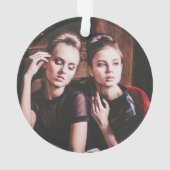 Kaukasisches lesbisches Ehepaar Snowman DIY-Foto O Ornament (Rückseite)