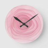 Kaum rosafarbene, farbige Rose in subtilen Rosa Runde Wanduhr (Vorderseite)