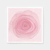 Kaum rosafarbene, farbige Rose in subtilen Rosa Serviette (Vorderseite)