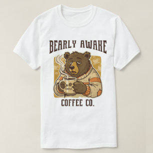 "KAUM WACH"-Schlafender Bär T-Shirt