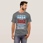 Kava auf dem Vaka T-Shirt (Vorne ganz)
