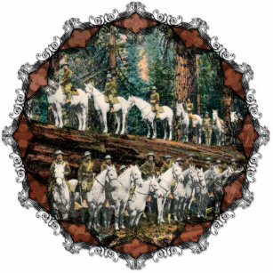 Kavallerie sammeln sich auf Rotholz-Baum-Vintage Fotoskulptur Ornament