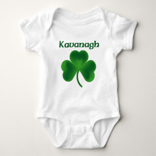 Kavanagh Kleeblatt Baby Strampler