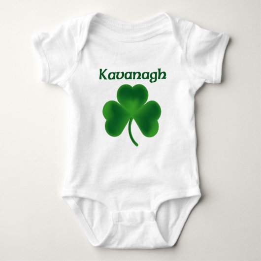 Kavanagh Kleeblatt Baby Strampler (Vorderseite)