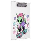 Kawaii-Alien-Skater-Bubble-Tea-Design Klemmbrett (Rechts)