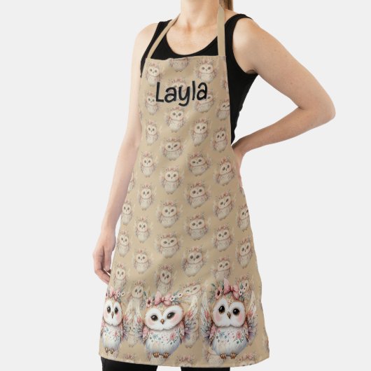 Kawaii Boho Owl Illustration Taupe Schürze (InSitu)