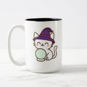 Kawaii Halloween Cat - Magische und Adorable Spook Zweifarbige Tasse (Links)
