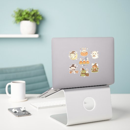 Kawaii Halloween Sticker Pack (Laptop auf Schreibtisch)