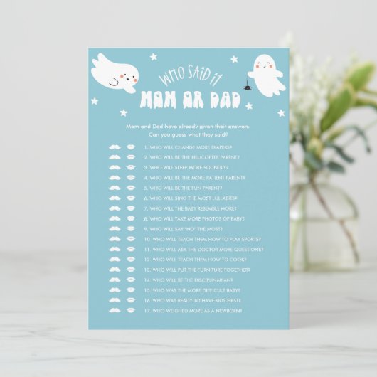 Kawaii Halloween Wer sagte es Mama oder Vater Baby Einladung (Stehend Vorderseite)