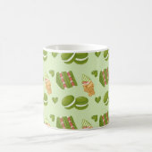 Kawaii Hand-Drawn Matcha Sweets Seamless Pattern Kaffeetasse (Mittel)
